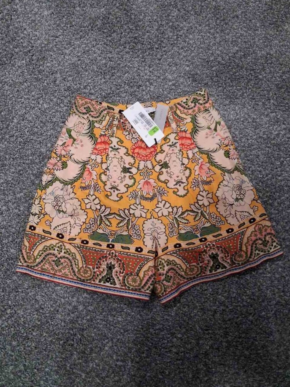 A Loves A Floral Paisley Shorts – Yellow – Size 0 (NWT)